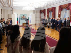 Пощенска марка „20 години благотворителна инициатива „Българската Коледа“ беше валидирана на тържествена церемония в президентската институция