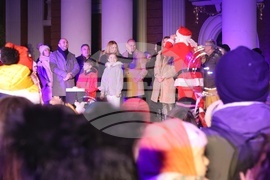 Коледна елха - тържество -  светлини