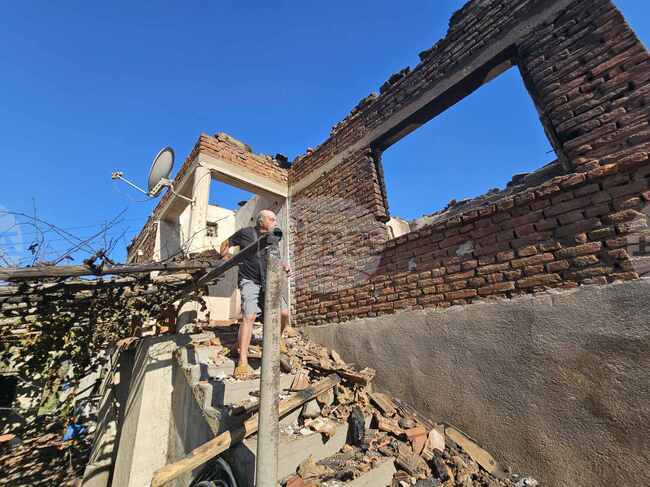 Село Равна гора - пожар