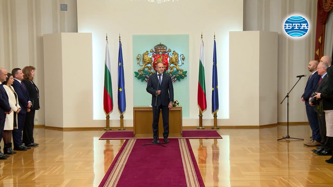 Президентът Румен Радев валидира пощенска марка, посветена на инициативата „Българската Коледа“, на тържествена церемония