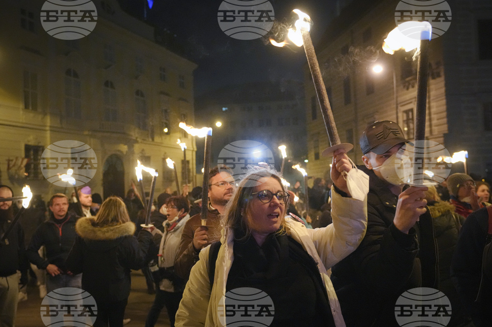 Виена премахва задължителните маски в края на февруари