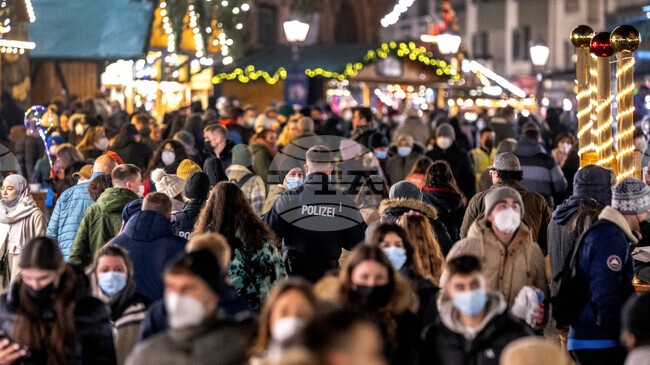 Германците възнамеряват да харчат по-малко за коледни подаръци тази година