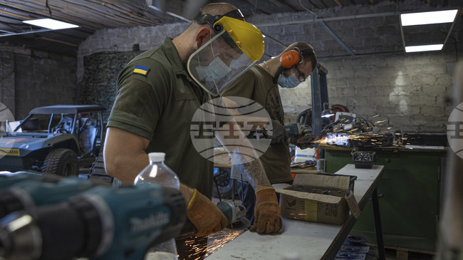 Украйна започна масово производство на дронове прехващачи, за да засили противовъздушната си отбрана 