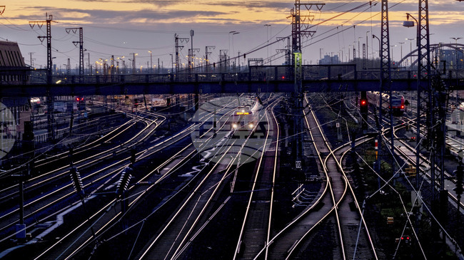 Нова жп линия ускорява пътуването с влак в Австрия 