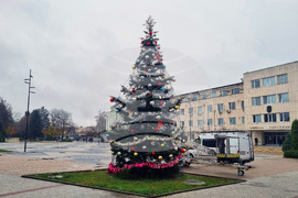 Търговище - коледна елха - украса