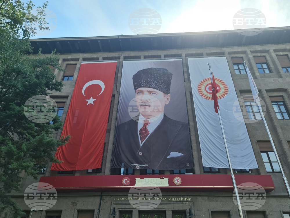 Турция отбелязва днес деветата годишнина от осуетения опит за преврат през 2016 г.