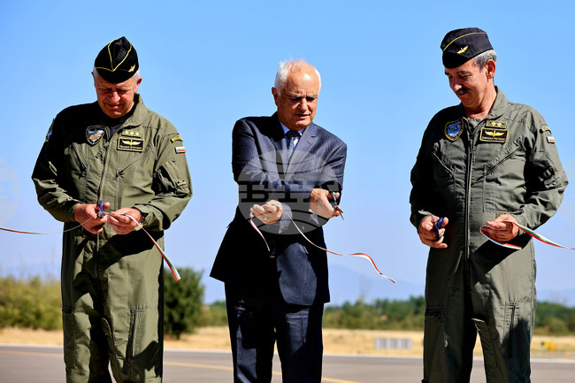  Авиобаза "Граф Игнатиево" - полоса за излитане и кацане - откриване