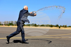 Авиобаза "Граф Игнатиево" - полоса за излитане и кацане - откриване