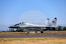 Авиобаза "Граф Игнатиево" - полоса за излитане и кацане - откриване