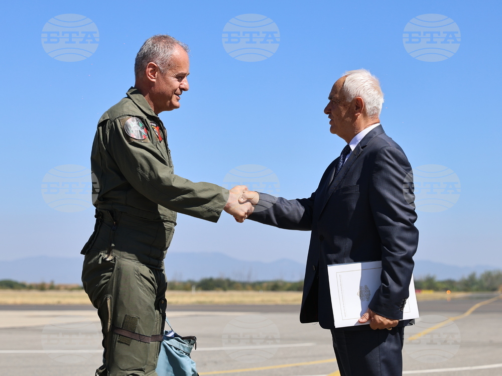 Авиобаза "Граф Игнатиево" - полоса за излитане и кацане - откриване