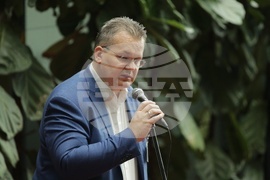 Изследователски и развоен център - откриване - Любомир Станиславов