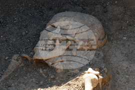 Варна - археолози - некрополни могили - проучвания