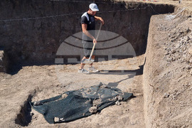 Варна - археолози - некрополни могили - проучвания