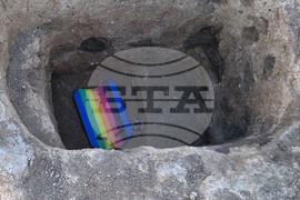 Варна - археолози - некрополни могили - проучвания