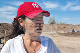 Варна - археолози - некрополни могили - проучвания