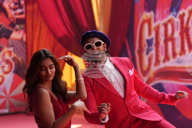 Бич за Боливуд е манипулирането на филмовите критики и боксофиса, казват представители на индустрията