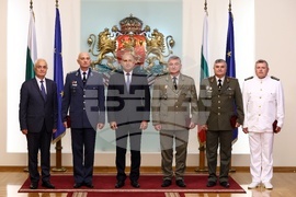 Румен Радев - военнослужещи - награждаване