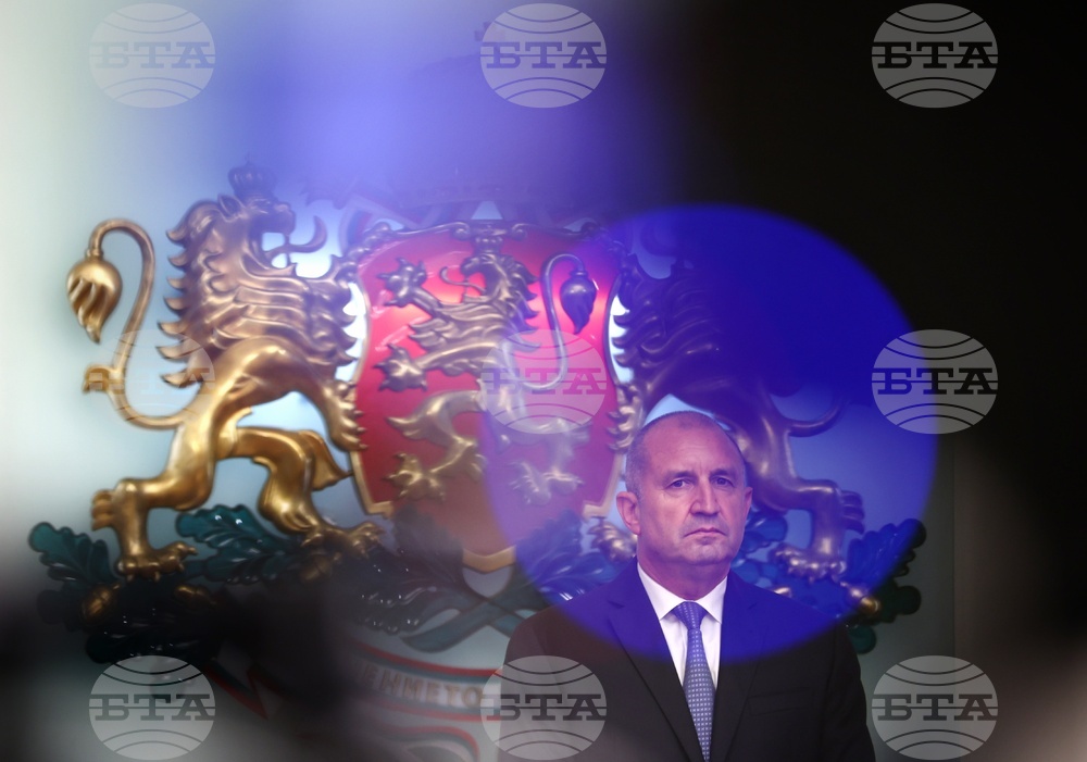 Румен Радев - военнослужещи - награждаване