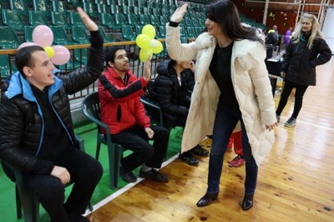 Община Хасково: Децата от социалните услуги в Хасково заедно празнуваха 3 декември - Международен ден на хората с увреждания