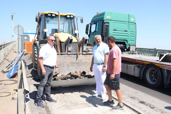 Областна администрация Русе: Без сериозно забавяне се преминава Дунав мост при Русе по време на ремонтните дейности 