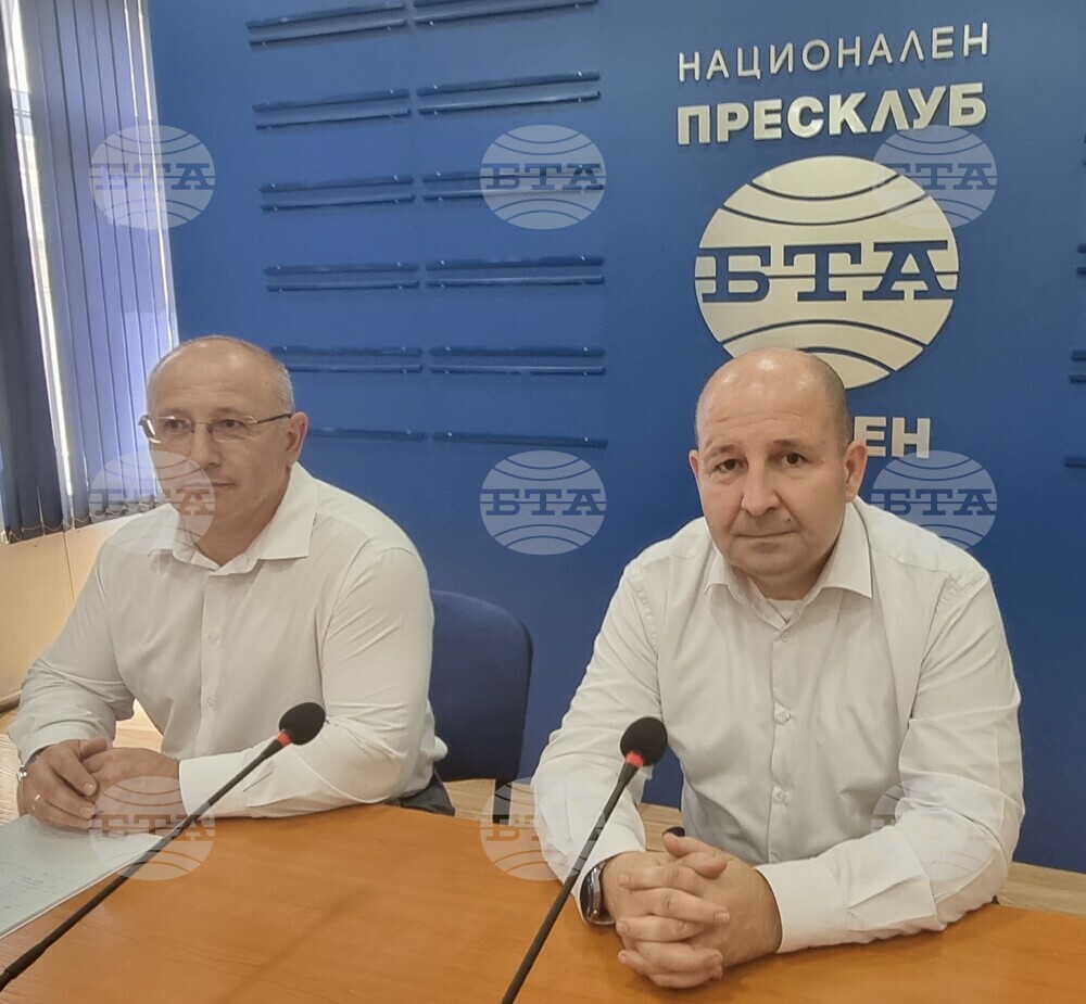 Най-стабилната партия в Народното събрание си остава „Възраждане“, каза в Шумен депутатът на партията Веселин Вешев