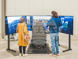 Снимка: Министерство на транспорта и съобщенията - Заместник-министърът на транспорта и съобщенията Николай Найденов по време на официалното откриване на логистичен център на TRANSPRESS. 