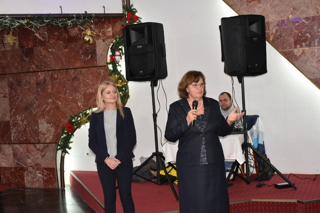 Община Ловеч: Кметът на Ловеч поздрави празнуващите членове на пенсионерски клуб „Вароша“