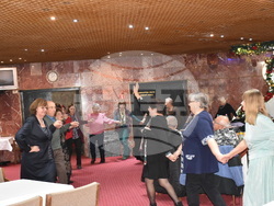 Снимка: Община Ловеч - Кметът на Ловеч поздрави празнуващите членове на пенсионерски клуб „Вароша“