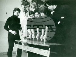 Снимка: НАТФИЗ „Кръстьо Сарафов“ – 60 години висше образование за куклен театър в България