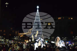Благоевград - Коледна елха - светлини - тържество