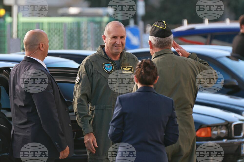Авиобаза „Враждебна“ - Военновъздушни сили - самолети Пилатус - годишнина - Румен Радев
