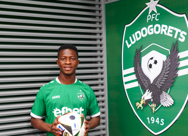 Халфът на Лудогорец Агибу Камара е пред трансфер в турския Коджаелиспор