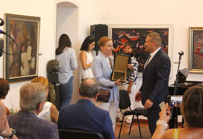 Община Плевен: Галерия Дарение „Колекция Светлин Русев“ на 40