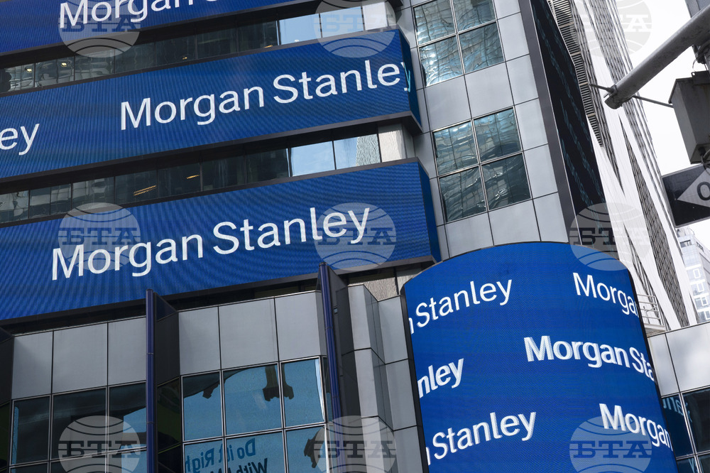 „Морган Стенли“ отчете скок на печалбата през четвъртото тримесечие благодарение на ръст при инвестиционното банкиране