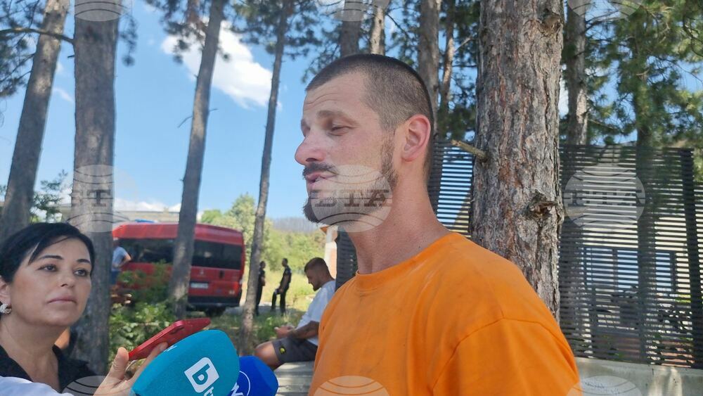 Очаква се да пристигнат още доброволци за овладяването на пожара край Стара Загора
