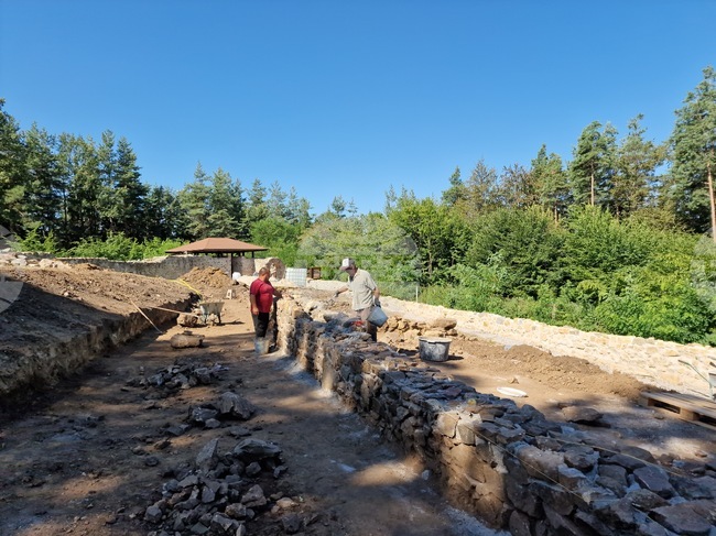 Село Белчин - Късноантичен музеен комплекс "Цари Мали град" - реставрация