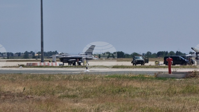 Село Безмер - министър Атанас Запрянов - летателна тренировка