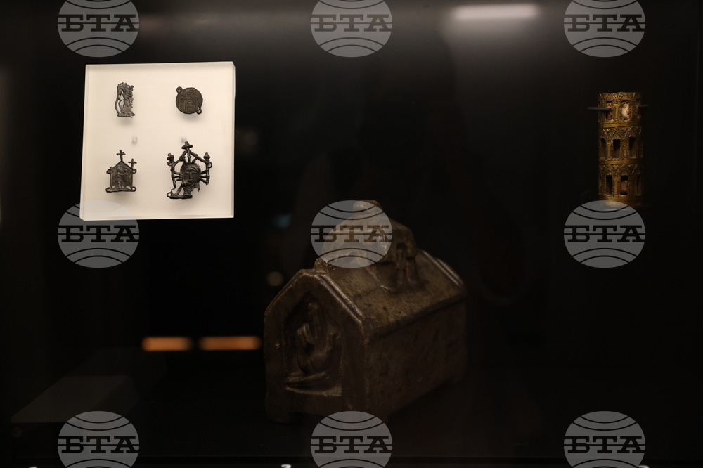 „Истина или лъжа? История на подправянията и фалшификациите“ - изложба - откриване