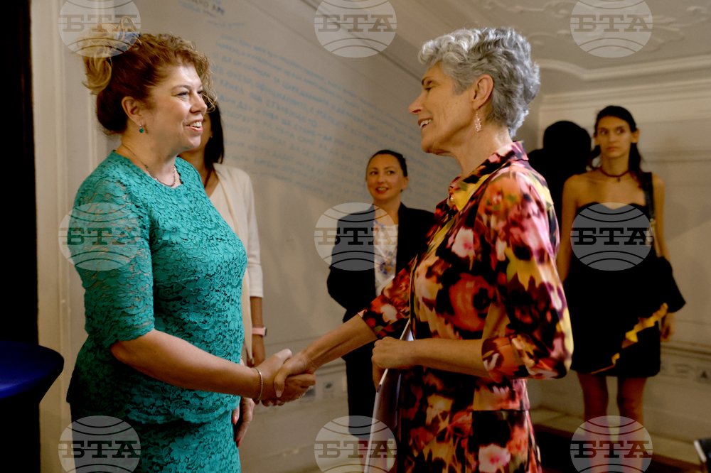 „Истина или лъжа? История на подправянията и фалшификациите“ - изложба - откриване