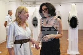 Бургас - Дора Славова - „Не/Докосвай“ - графична инсталация