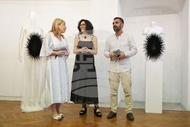 Бургас - Дора Славова - „Не/Докосвай“ - графична инсталация