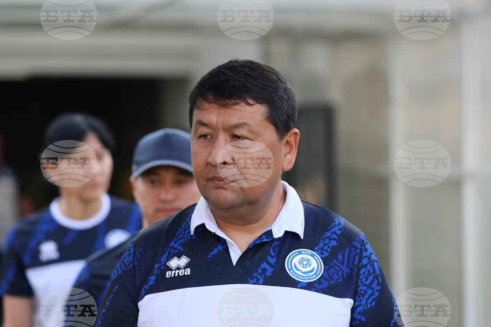 Футбол - жени - България - Казахстан