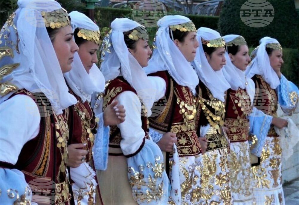 АТА: В Дропул, Южна Албания, се състоя първият Фестивал на народните танци и многогласието