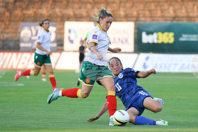 Футбол - жени - България - Казахстан