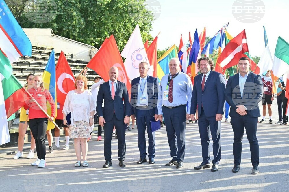 Президентът на Международната федерация по кану-каяк Томас Кониецко откри Световното първенство за младежи до 23 години, юноши и девойки в Пловдив