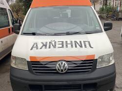 Районна прокуратура - Бургас задържа за срок до 72 часа К.К., обвинен в противозаконно подпомагане на 14 чужди граждани да преминават през страната, използвайки линейка 