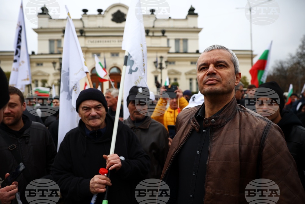 От „Възраждане“ няма да подкрепят кабинет, предложен от ГЕРБ, каза Костадин Костадинов
