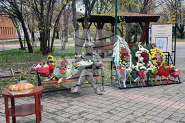 Чирпан - Димитър Данаилов - паметник-пейка - откриване