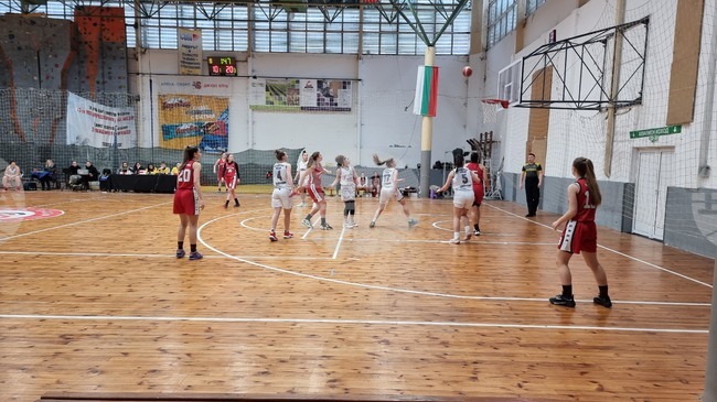 Локомотив (София) започна с успех двубоите от втория етап на женското баскетболно първенство 