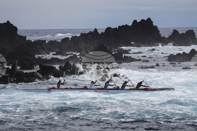Учени възпроизведоха праисторическо мореплаване с примитивно кану